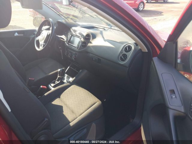 WVGBV7AX2FW104067 Volkswagen TIGUAN S