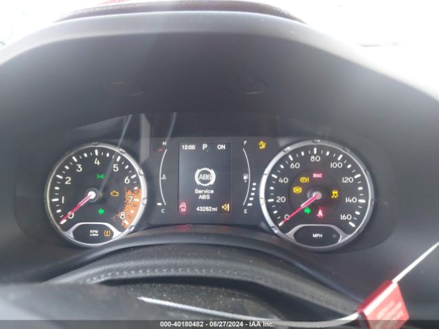 ZACCJABB6JPG90413 Jeep Renegade Latitude Fwd
