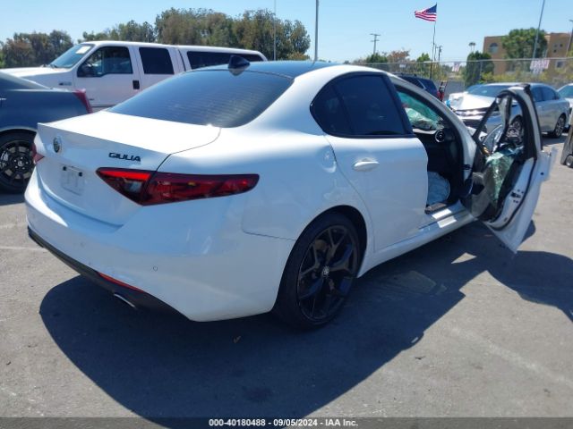 ZARFAMBN1M7644049 Alfa Romeo Giulia Ti Rwd