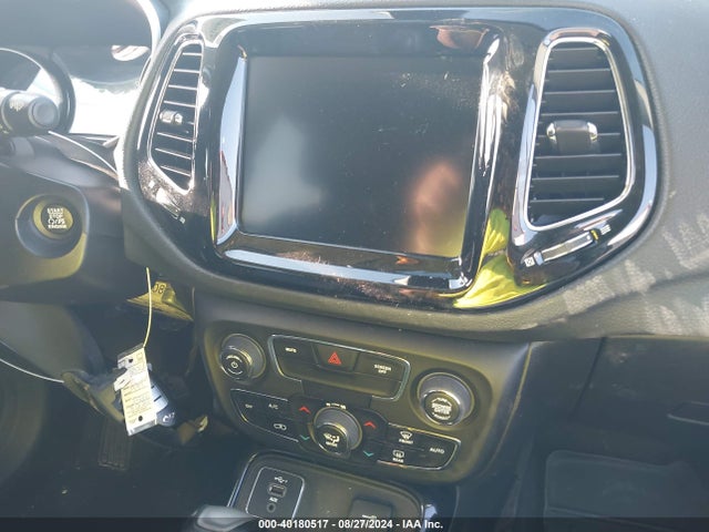 3C4NJCCB7LT170817 Jeep Compass Limited Fwd