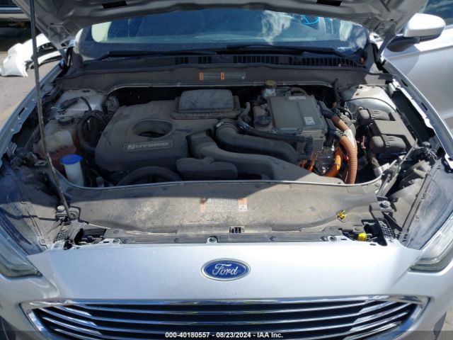 3FA6P0LUXKR208125 Ford Fusion Hybrid Se