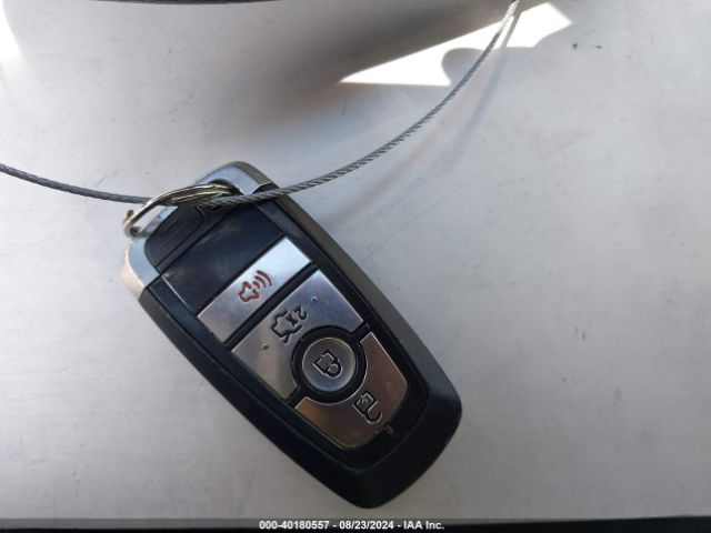 3FA6P0LUXKR208125 Ford Fusion Hybrid Se