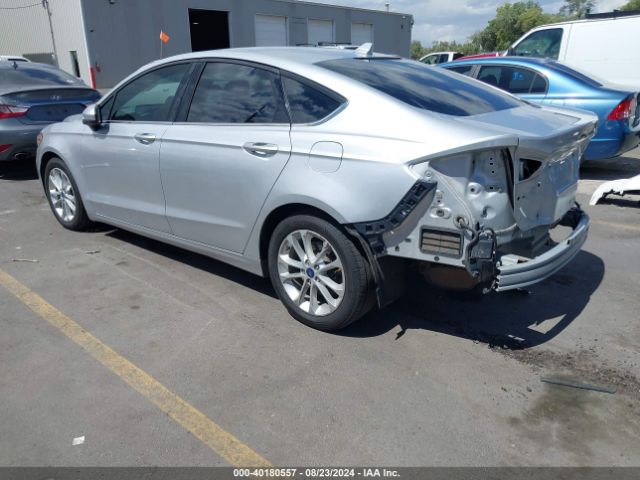 3FA6P0LUXKR208125 Ford Fusion Hybrid Se
