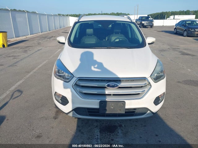 Ford Escape Titanium 2018 1FMCU0J92JUA51441 Image 12