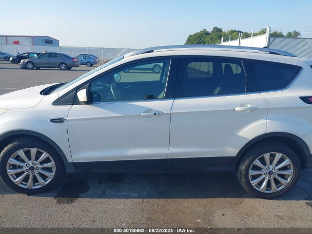Ford Escape Titanium 2018 1FMCU0J92JUA51441 Image 14