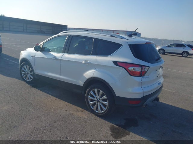 Ford Escape Titanium 2018 1FMCU0J92JUA51441 Image 3