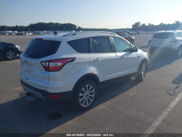 Ford Escape Titanium 2018 1FMCU0J92JUA51441 Image 4