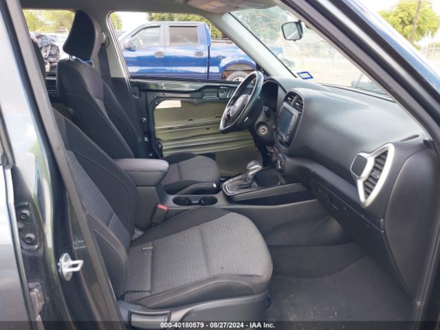 KNDJ63AU8L7015279 KIA Soul Gt-line
