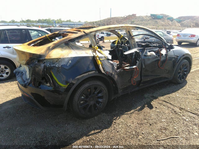2022 TESLA MODEL Y 7SAYGDEE2NA008975 Photo 3