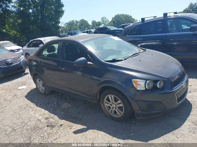 Chevrolet Sonic Lt Auto 2015 1G1JC5SB8F4130951 Image 1