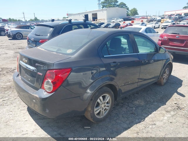 Chevrolet Sonic Lt Auto 2015 1G1JC5SB8F4130951 Image 4