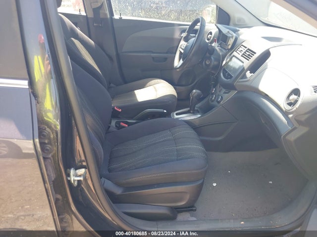 Chevrolet Sonic Lt Auto 2015 1G1JC5SB8F4130951 Image 5