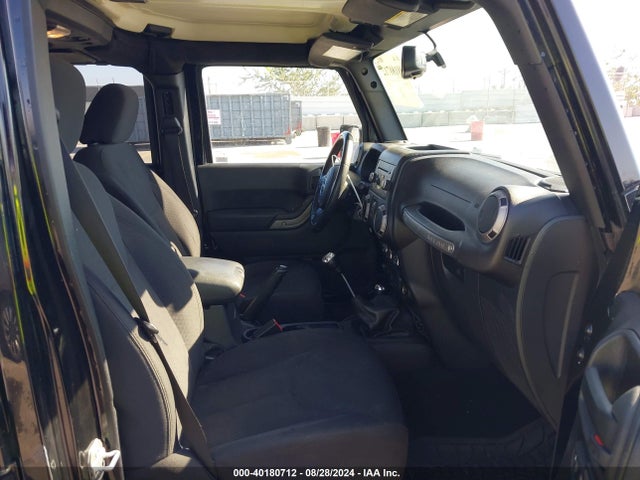 1C4BJWDG0FL666914 Jeep Wrangler Unlimited Sport