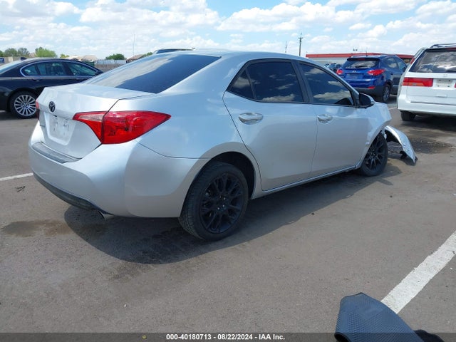 Toyota COROLLA SE 2019 5YFBURHE9KP920090 Image 4