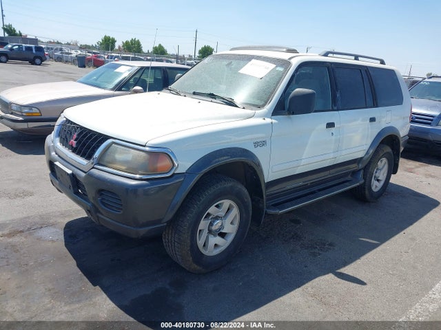 2001 MITSUBISHI MONTERO SPORT JA4MT31H11P012028 Photo 1