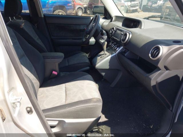 JTLZE4FE9FJ081316 Scion Xb 686 Parklan Edition