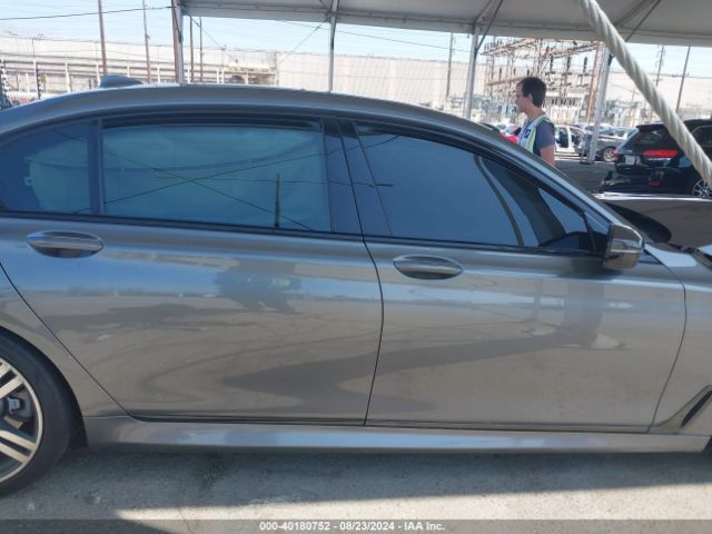 WBA7F0C53KGM25305 BMW 750i