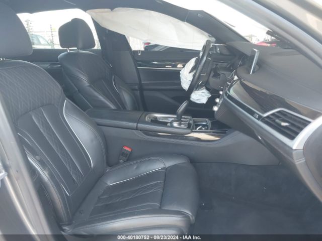 WBA7F0C53KGM25305 BMW 750i