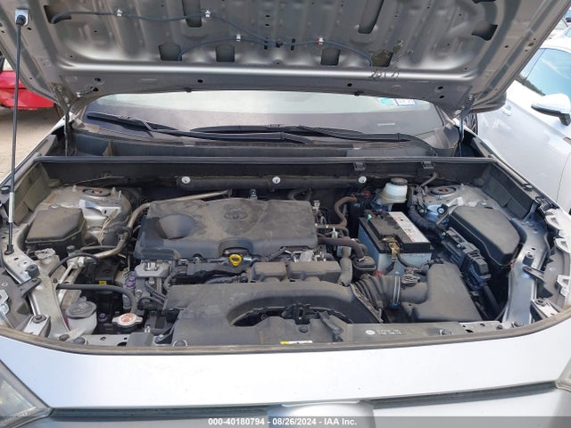 Toyota RAV4 LE 2019 JTMH1RFV5KJ005828 Image 10