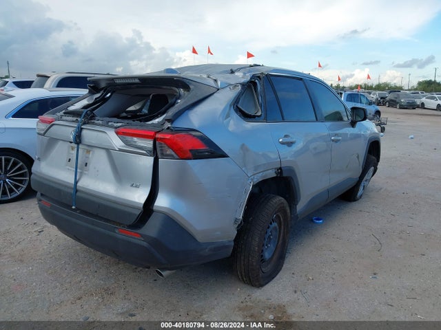 Toyota RAV4 LE 2019 JTMH1RFV5KJ005828 Image 4