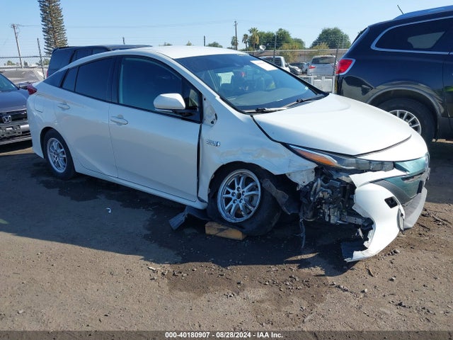 Toyota Prius Prime Premium 2017 JTDKARFP7H3007665 Image 13