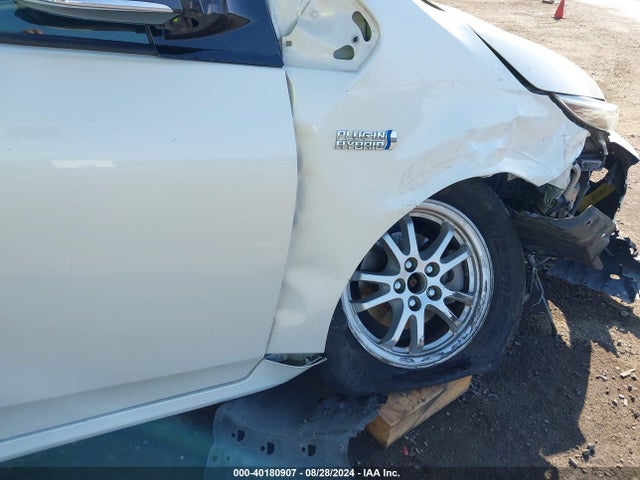 Toyota Prius Prime Premium 2017 JTDKARFP7H3007665 Image 20
