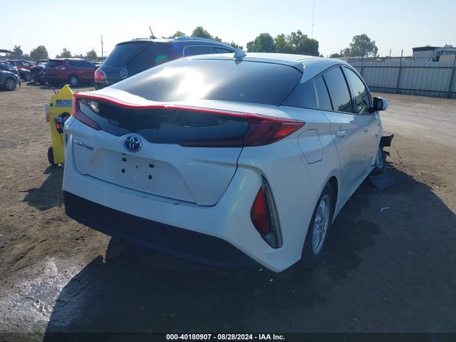Toyota Prius Prime Premium 2017 JTDKARFP7H3007665 Image 4