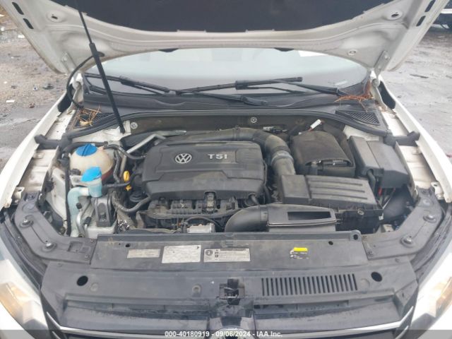 1VWBS7A3XFC053622 Volkswagen Passat 1.8t Se