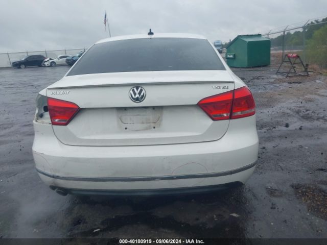 1VWBS7A3XFC053622 Volkswagen Passat 1.8t Se