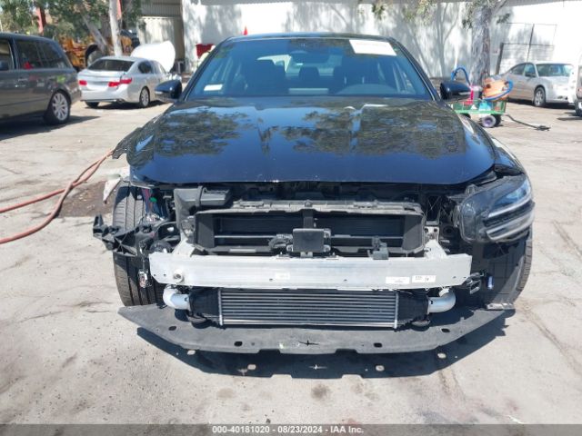 KMTG34TA1PU123022 Genesis G70 2.0t Awd