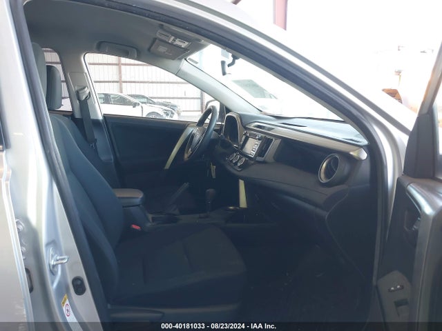 Toyota RAV4 LE 2014 JTMBFREV2ED091417 Image 5