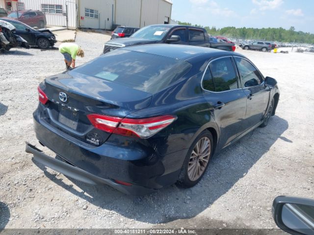 4T1B21HK1JU501533 Toyota Camry Hybrid Xle