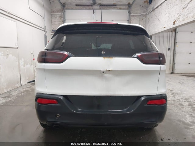 1C4PJLAB9EW313629 Jeep Cherokee Sport