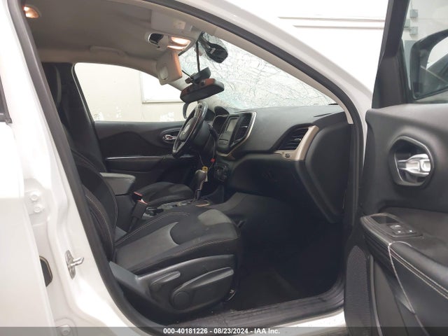 1C4PJLAB9EW313629 Jeep Cherokee Sport