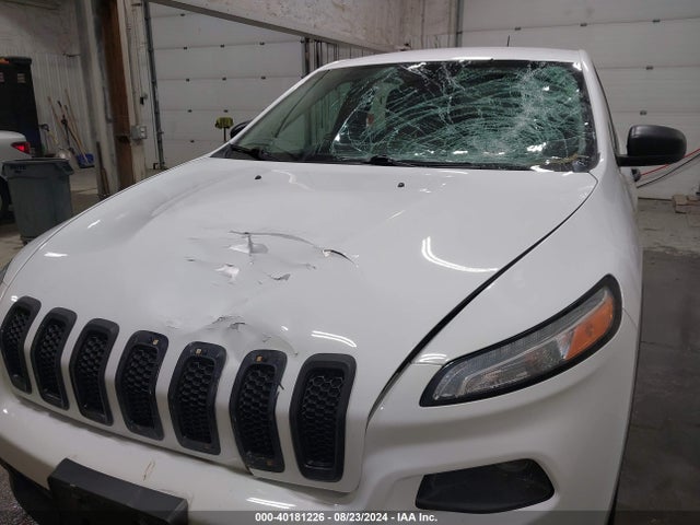 1C4PJLAB9EW313629 Jeep Cherokee Sport