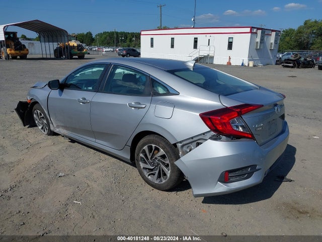 Honda CIVIC EX 2018 2HGFC2F75JH593435 Image 3