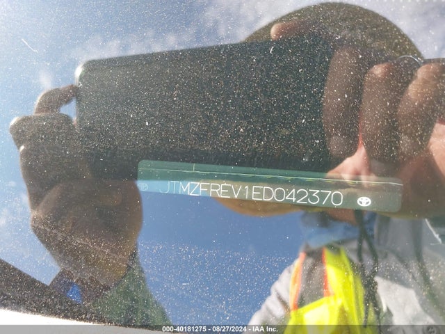 Toyota RAV4 LE 2014 JTMZFREV1ED042370 Image 9