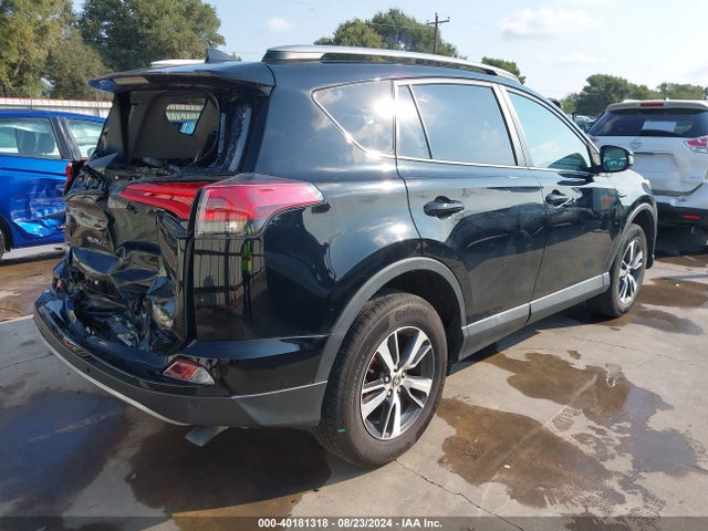 Toyota Rav4 Xle 2018 2T3WFREV9JW466962 Image 4