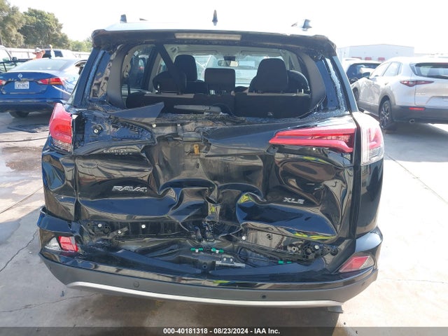 Toyota Rav4 Xle 2018 2T3WFREV9JW466962 Image 6