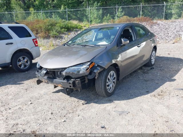 2T1BURHE8KC147516 Toyota COROLLA LE