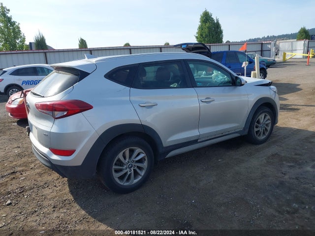 Hyundai TUCSON SEL 2018 KM8J3CA45JU771266 Image 4