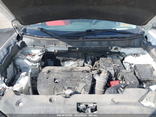 JA4AP3AU8JZ008213 Mitsubishi Outlander Sport Es 2.0