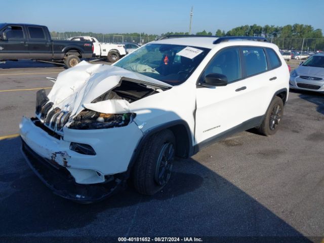 1C4PJMAB2FW652224 Jeep Cherokee Sport