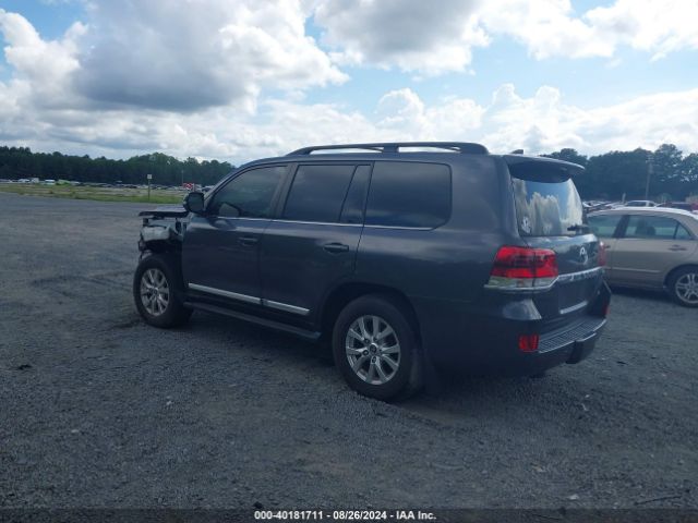 2021 TOYOTA LAND CRUISER JTMCY7AJ9M4105642 Photo 2