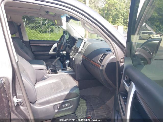 2021 TOYOTA LAND CRUISER JTMCY7AJ9M4105642 Photo 4