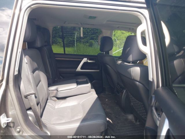 2021 TOYOTA LAND CRUISER JTMCY7AJ9M4105642 Photo 7