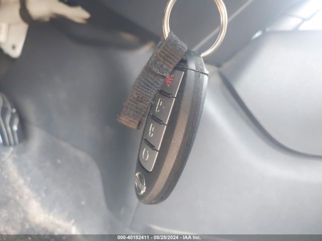 JN8AT2MT0HW403291 Nissan ROGUE SV