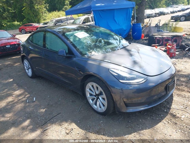 2022 5YJ3E1EB9NF354980 main image