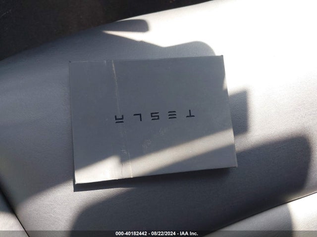2021 TESLA MODEL Y 5YJYGDEE4MF198938 Photo 10