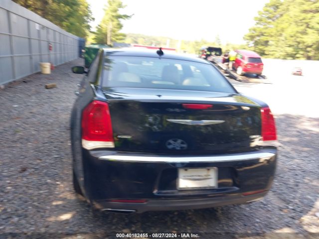 2C3CCAKG3JH154238 Chrysler 300 Limited Awd